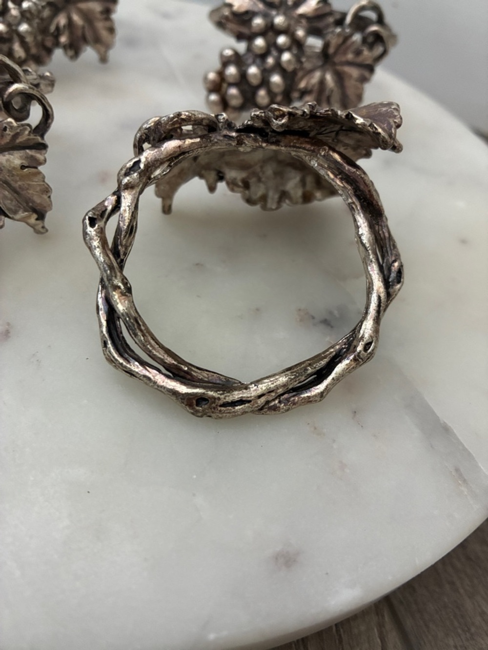 Vintage Arthur Court Grape & Vine Napkin Rings - Picture 2 of 2
